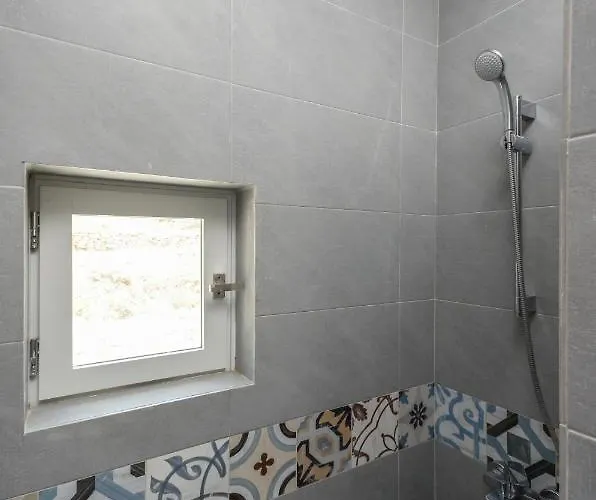 Sunshine וילה מיקרי ויגלה